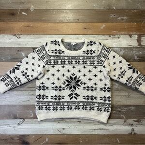 Barefoot Dreams Cozychic Fair Isle Snowflake motif Pullover Sweater Cream Black
